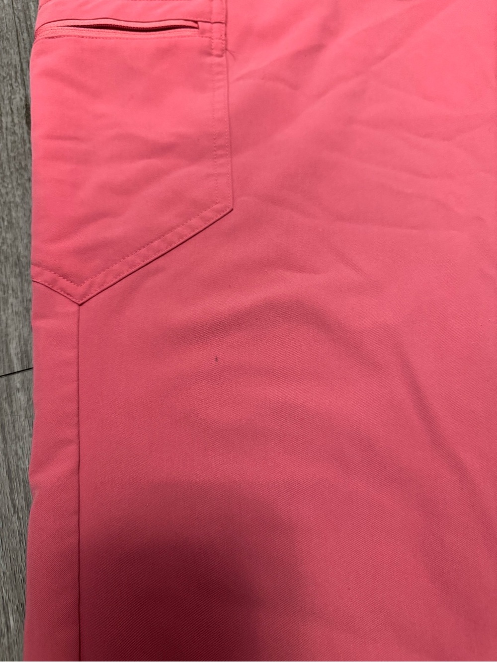 Figs Women's Pink Zamora top and Jogger - Picture 6 of 16